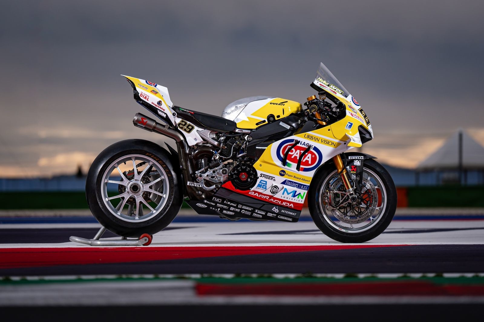 SBK: ecco la Panigale V4R di Iannone e Go Eleven