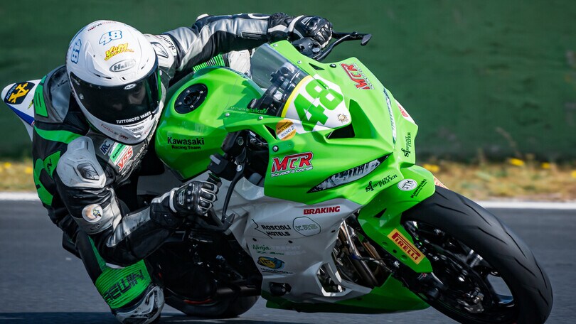 Kawasaki Ninja Trophy ZX-4RR, la cavalcata di Thomas Brianti