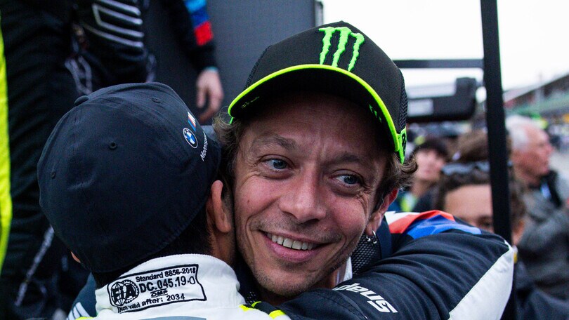 MotoGP, Valentino Rossi e il sogno del decimo titolo (tra le auto)