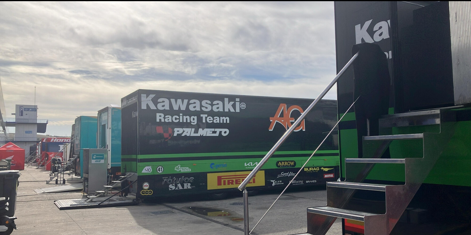 Prove generali per la SBK 2025 a Jerez, Razgatlioglu assente giustificato