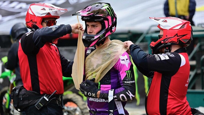 Supercross: infortunio per Prado