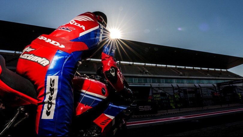 SBK DIRETTA, test a Portimao: nel Day 1 torna Razgatlioglu - LIVE