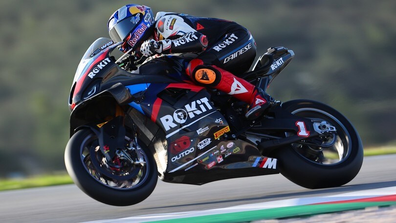 SBK, test Portimao: Razgatlioglu torna ed è subito in vetta, Bassani e Bulega in scia