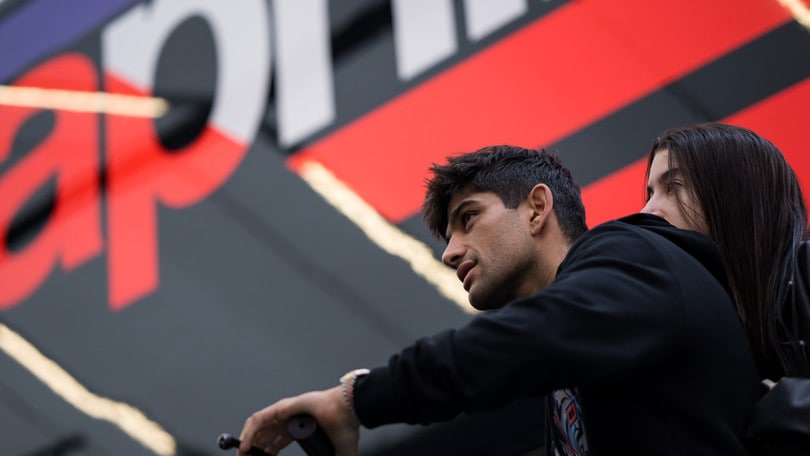 MotoGP, Martin festeggia il compleanno: gli auguri speciali di Aprilia. VIDEO
