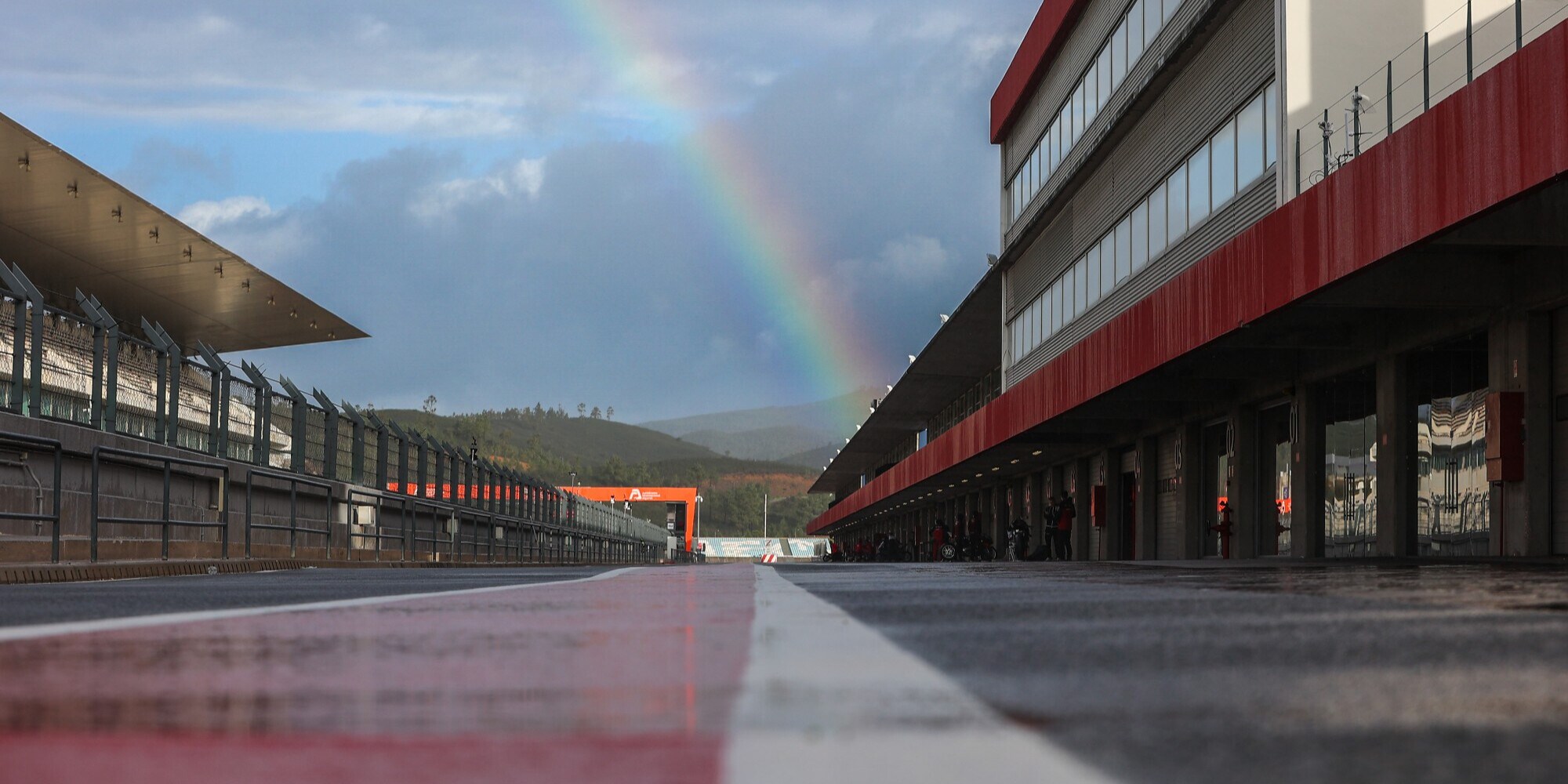 SBK DIRETTA, test a Portimao: segui il day 2 minuto per minuto- LIVE
