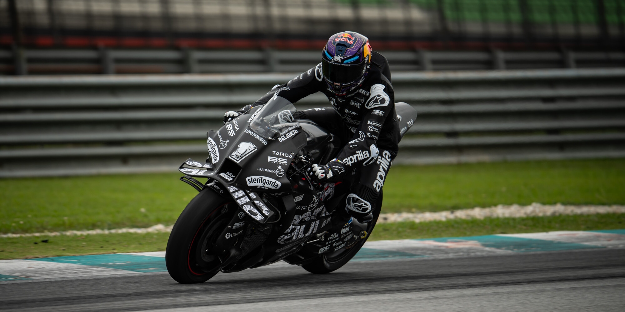 MotoGP, duello Ducati-Aprilia rimandato: quando (e come) rientrerà Martin?