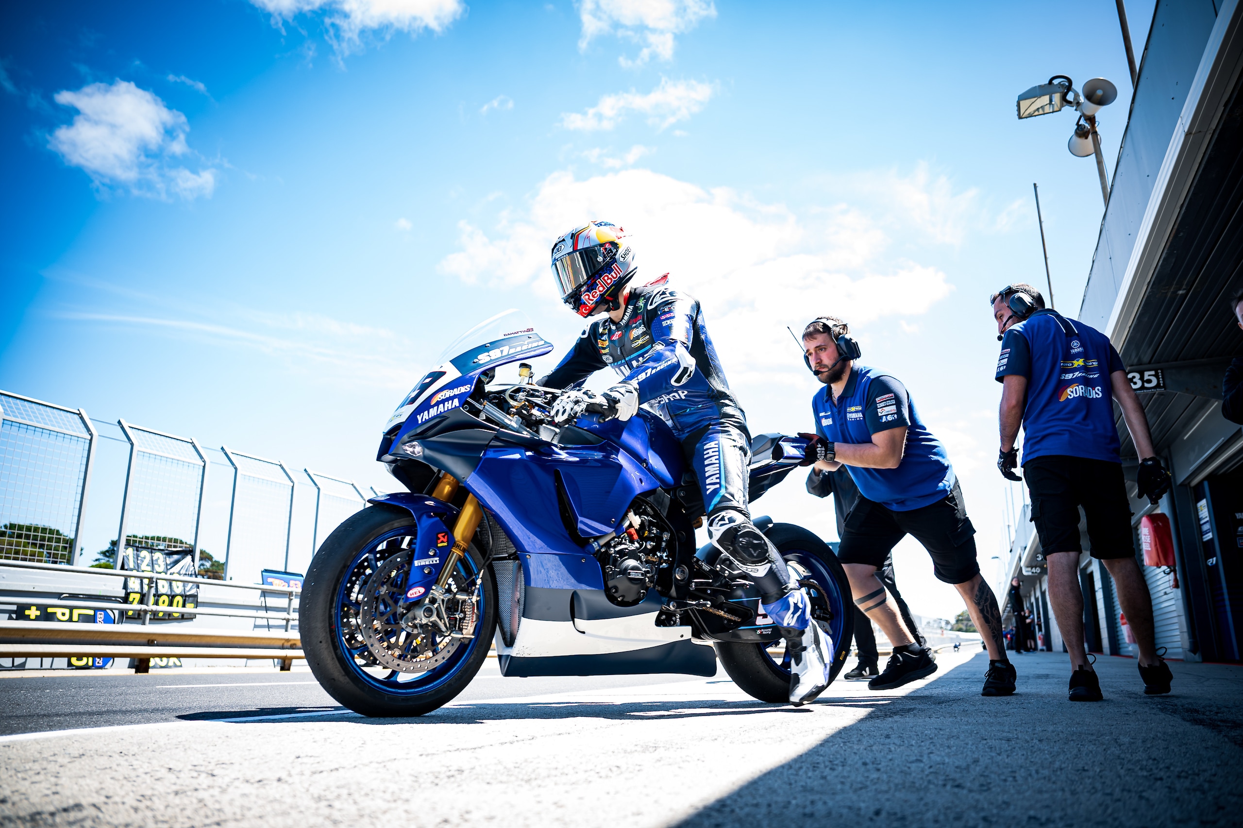 SBK, tutte le migliori foto del Day 1 dei test in Australia
