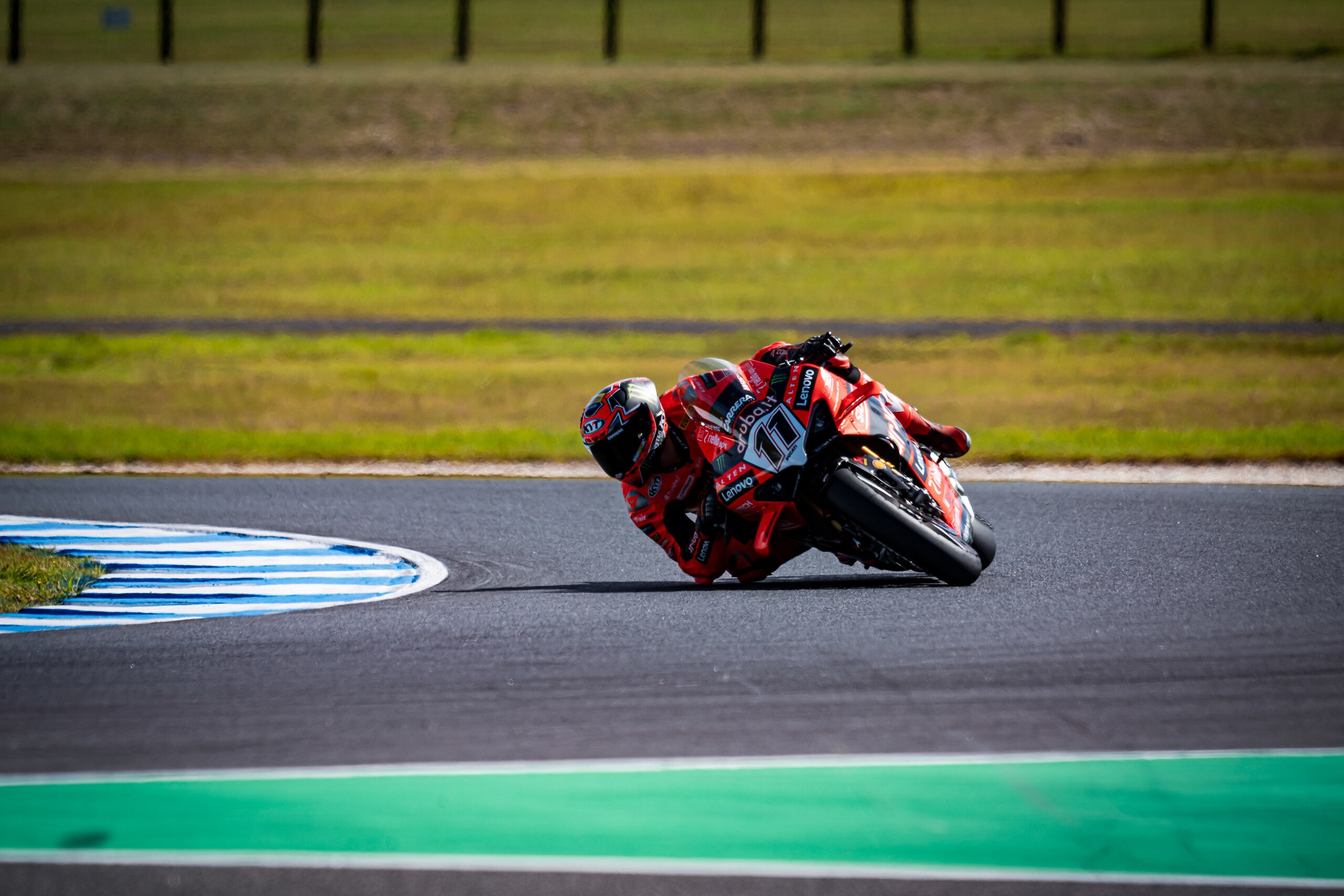 SBK, tutte le migliori foto del Day 1 dei test in Australia