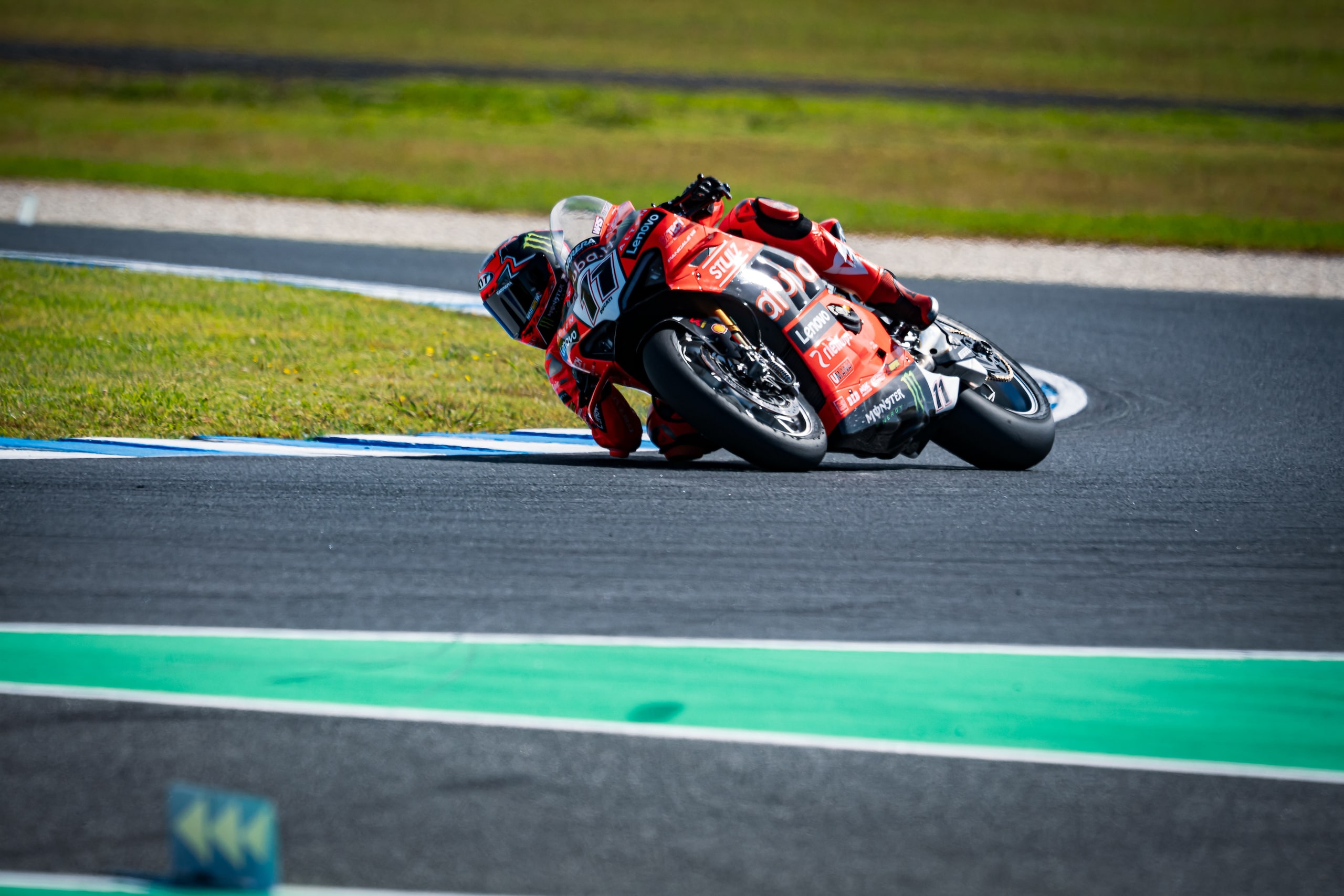 SBK, tutte le migliori foto del Day 1 dei test in Australia