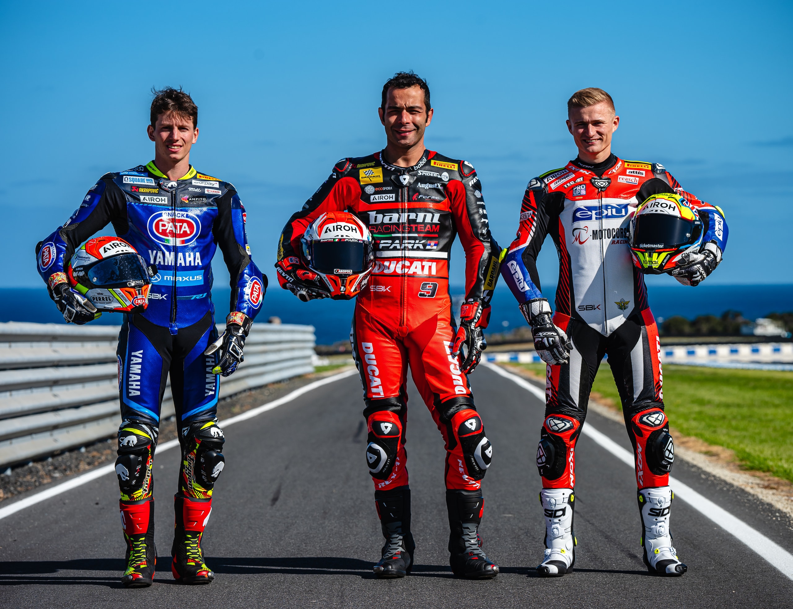 SBK, la "classe del 2025": foto di rito prestagione