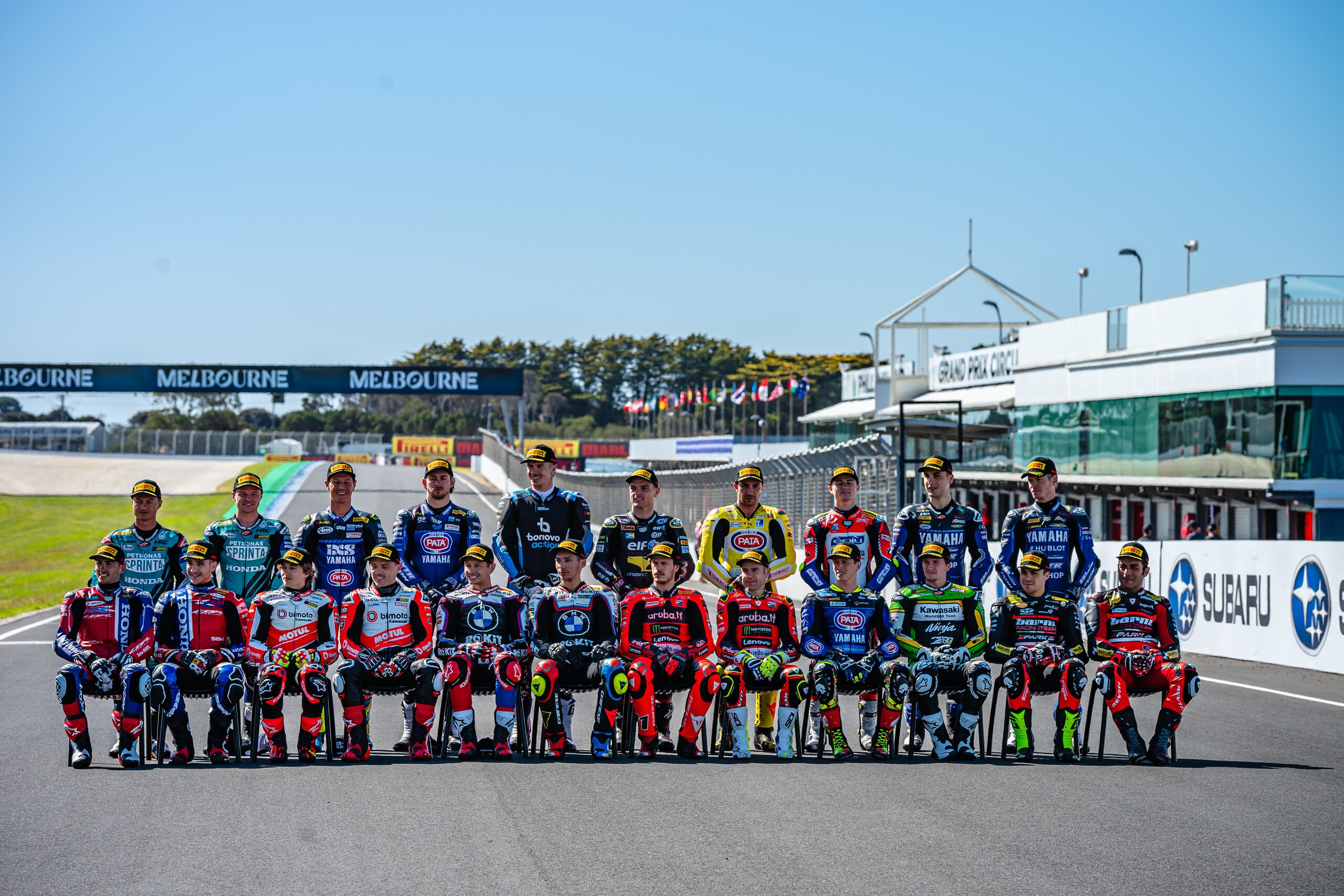 SBK, la "classe del 2025": foto di rito prestagione