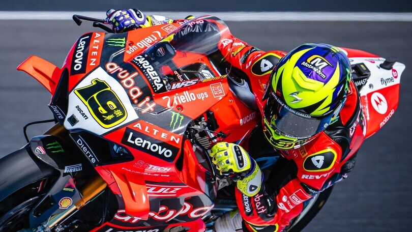 SBK Phillip Island, Bautista: “Bulega? Un compagno così veloce è un vantaggio”