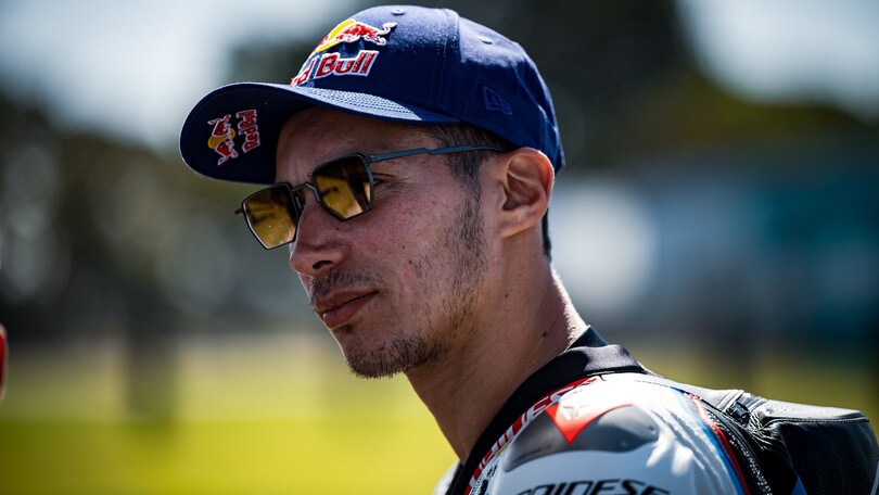 SBK Australia, Razgatlioglu: “Al momento è difficile lottare per il titolo con questa moto”