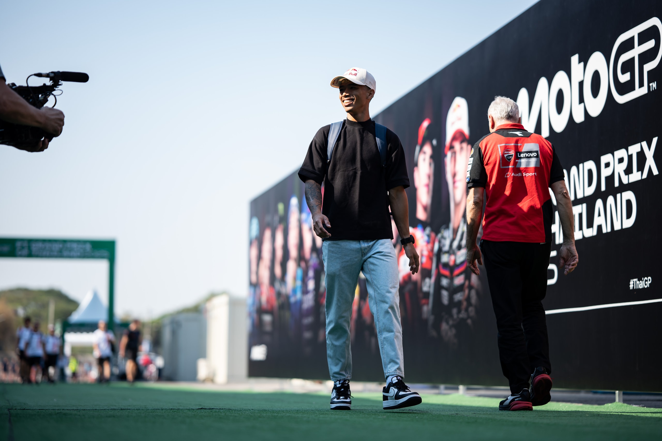 MotoGP, le prime foto direttamente dal Chang International Circuit