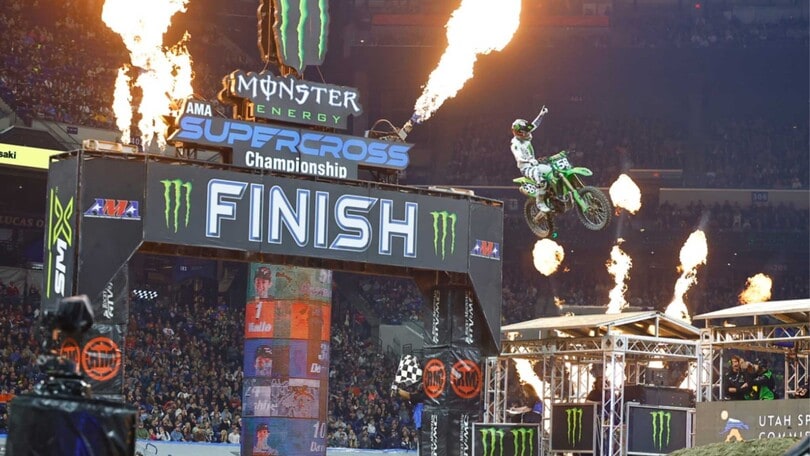 250SX: Hammaker fa centro a Indianapolis