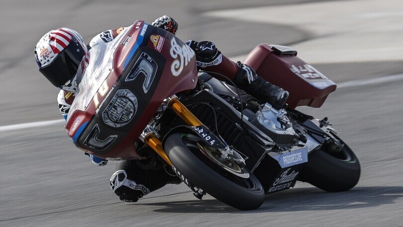 Lo spettacolare debutto di Smith e Baz a Daytona con le Baggers