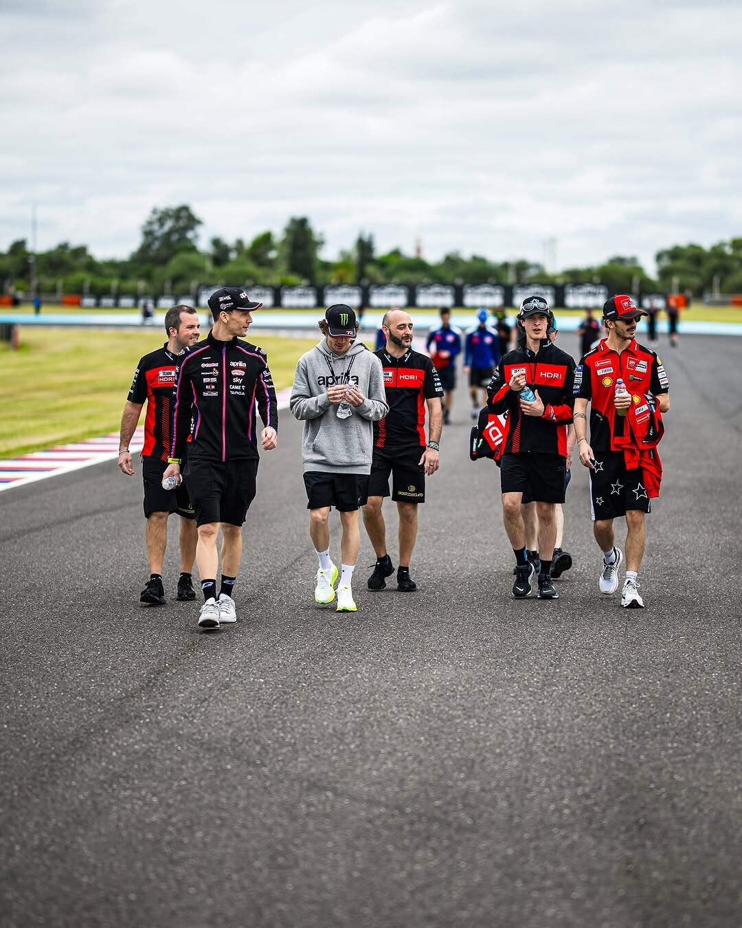 MotoGP, Pecco e Bezzecchi in pista: le foto del track walk