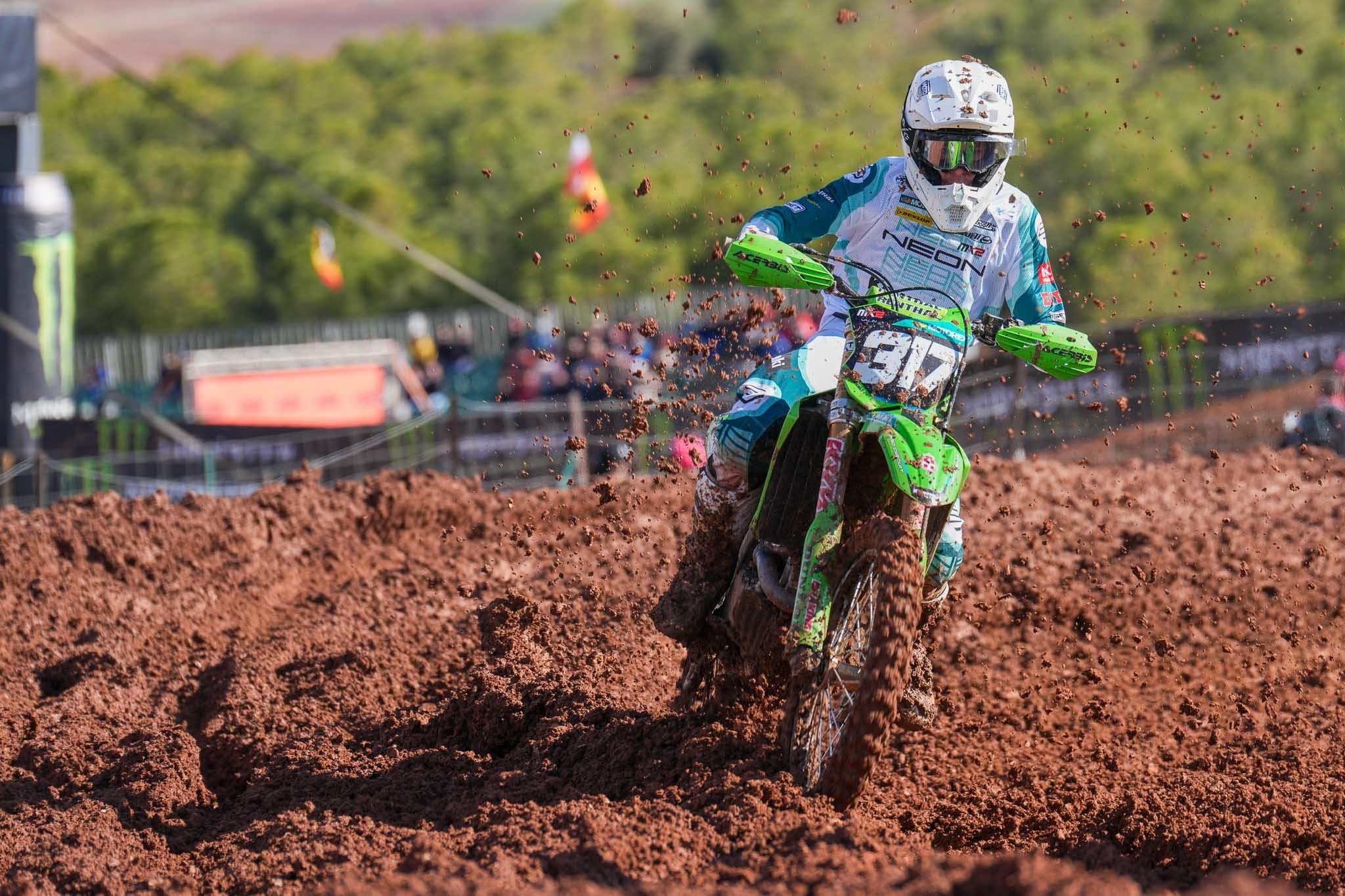 MXGP: in Spagna pole position per Gajser e Valin