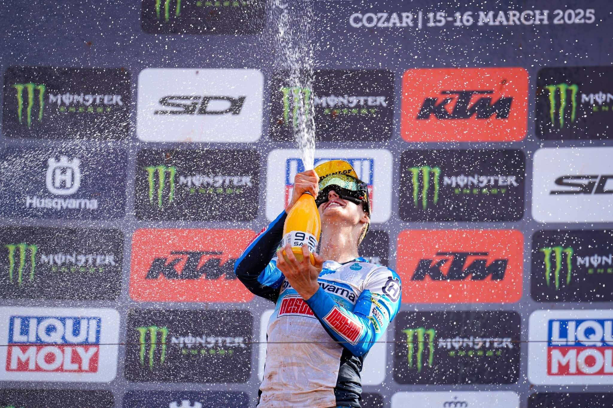 MX2: Everts sbanca Cozar