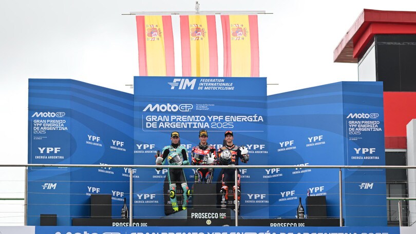 Moto3, GP Argentina: Piqueras vincitore con una sbavatura, Bertelle quarto