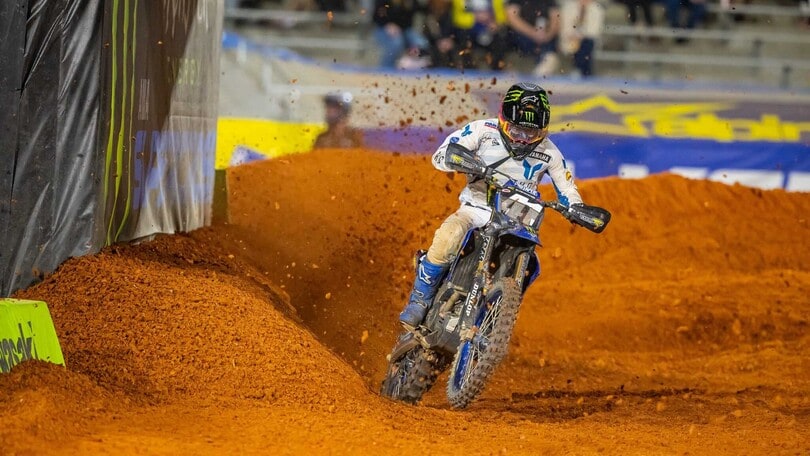 SX250: la notte di Thrasher