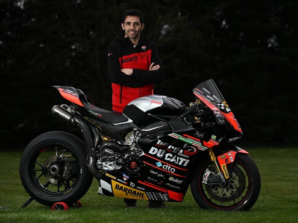 Pirro: "Correre? Ancora due anni: per difendere il #1 e sviluppare la nuova V4 R"