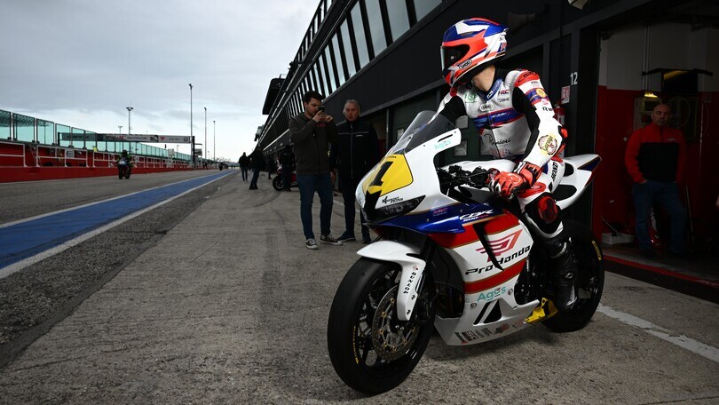 CIV: Giannini in azione con la moto della Pro Honda CBR600RR Cup