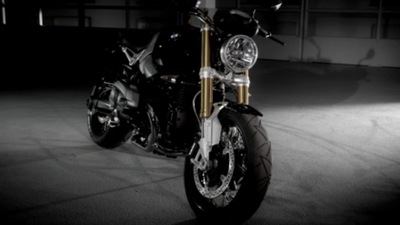 La BMW che celebra i 90 anni