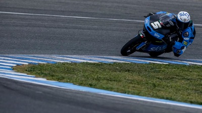 Test Jerez Moto3, guarda le foto dei piloti in pista