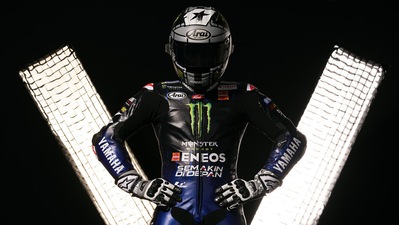 Yamaha: Maverick Vinales con la sua M1 2020 - FOTO