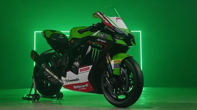 SBK: ecco la nuova Kawasaki Ninja ZX-10RR di Rea e Lowes