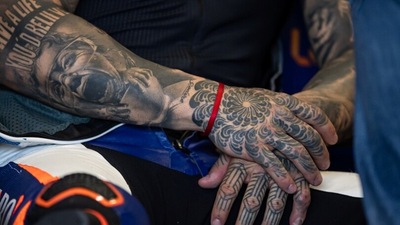 Un tatuaggio vale più di una frase? Ecco quelli del Motomondiale