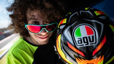 Ecco il primo casco di Marco Bezzecchi in MotoGP