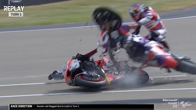 MotoGP Germania: la sequenza del botto Marquez - Zarco
