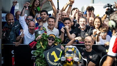 SBK, Ana Carrasco: le immagini della festa per il titolo WorldWCR