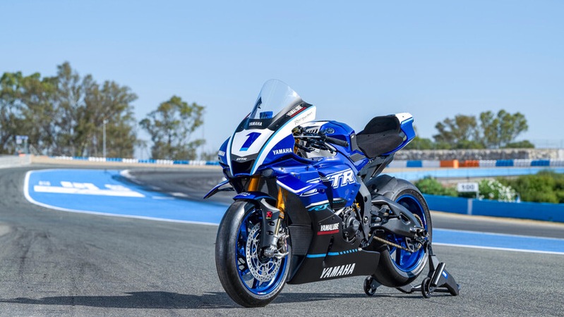 Yamaha mette le ali, ecco la R1 GYTR 2025