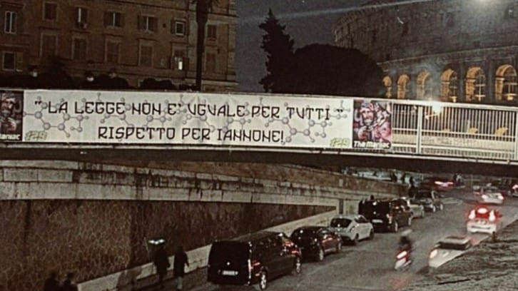 MotoGP: a Roma uno striscione per Andrea Iannone