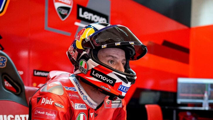 MotoGP Olanda, furia Miller contro gli "idioti" che aspettano la scia