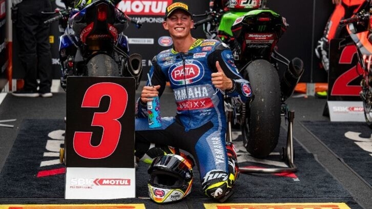 SBK, il manager di Locatelli: “Andrea rifiutò i soldi di BMW per Yamaha”