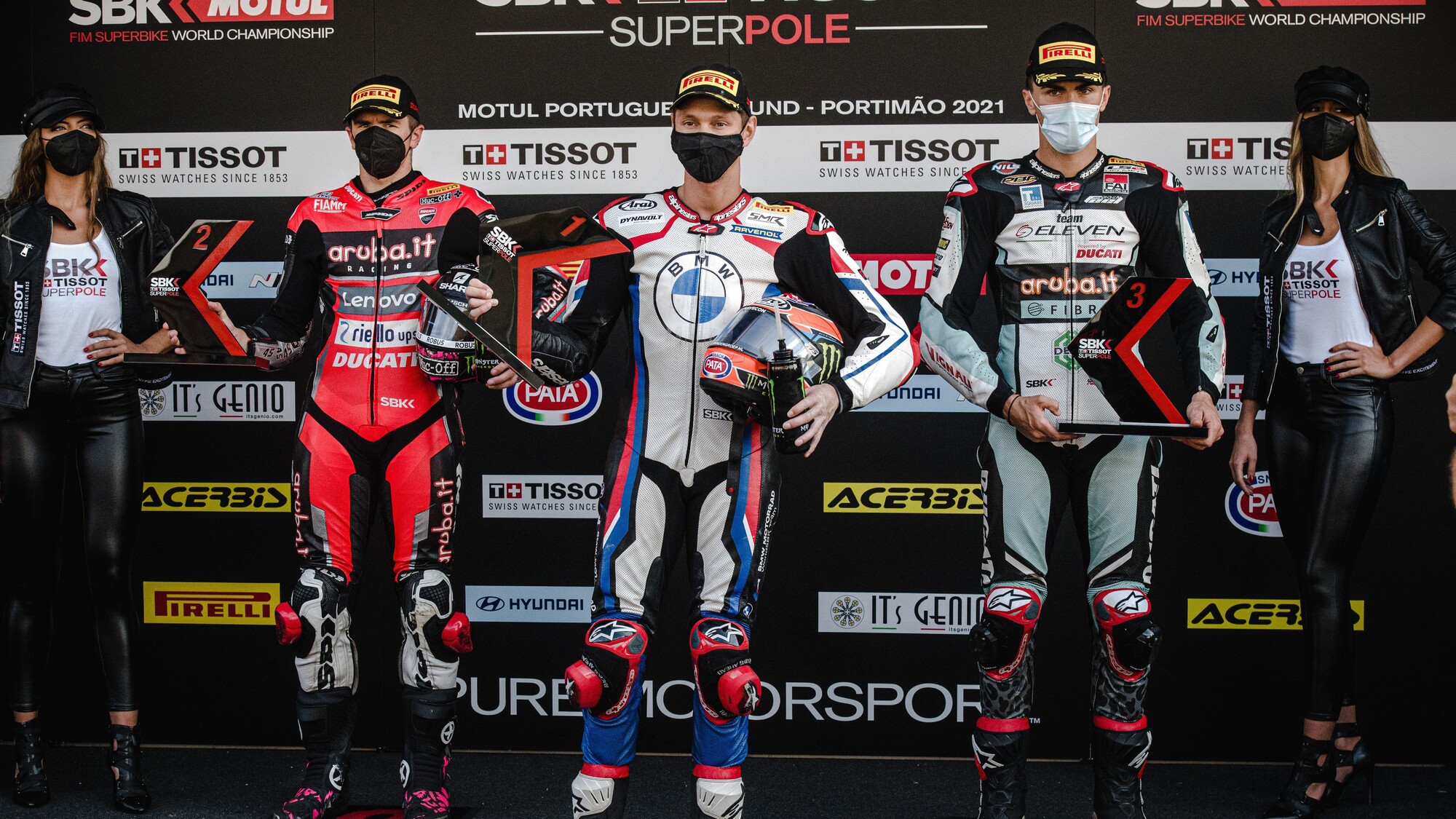 SBK Portimao, SP Race: VD Mark riporta in alto la BMW, Rea fuori al primo giro