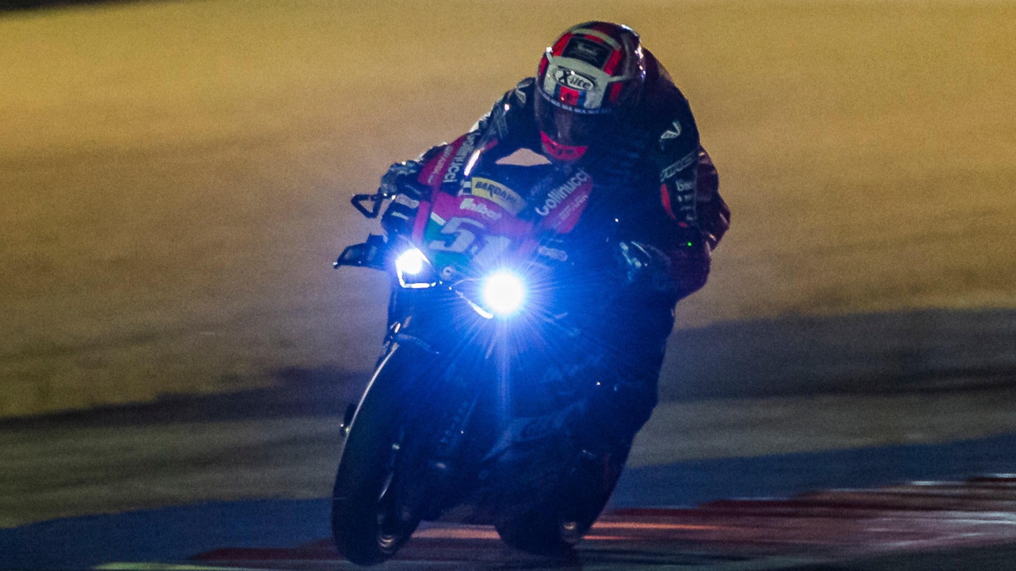 CIV SBK: prova di forza per Michele Pirro, sua la Racing Night di ...