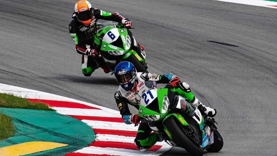 SSP MotoZoo Racing Ben Currie Out Booth Amos In Argentina