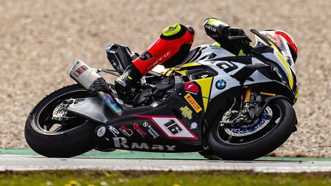 SBK: il team B-Max al via delle tappe europee con Gabriele Ruiu ...