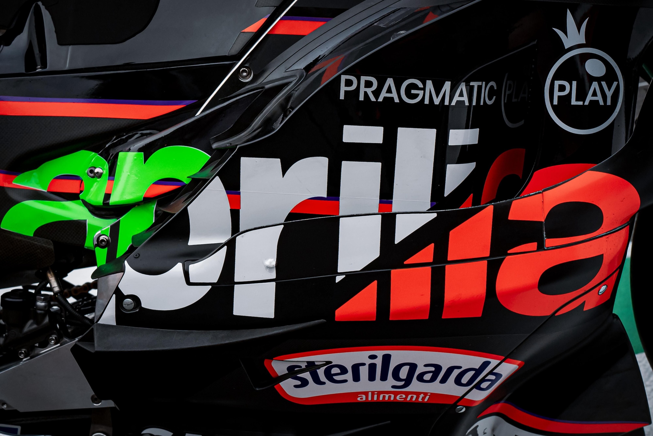 MotoGP, Aprilia celebra il Mugello indossando il tricolore : le foto della livrea