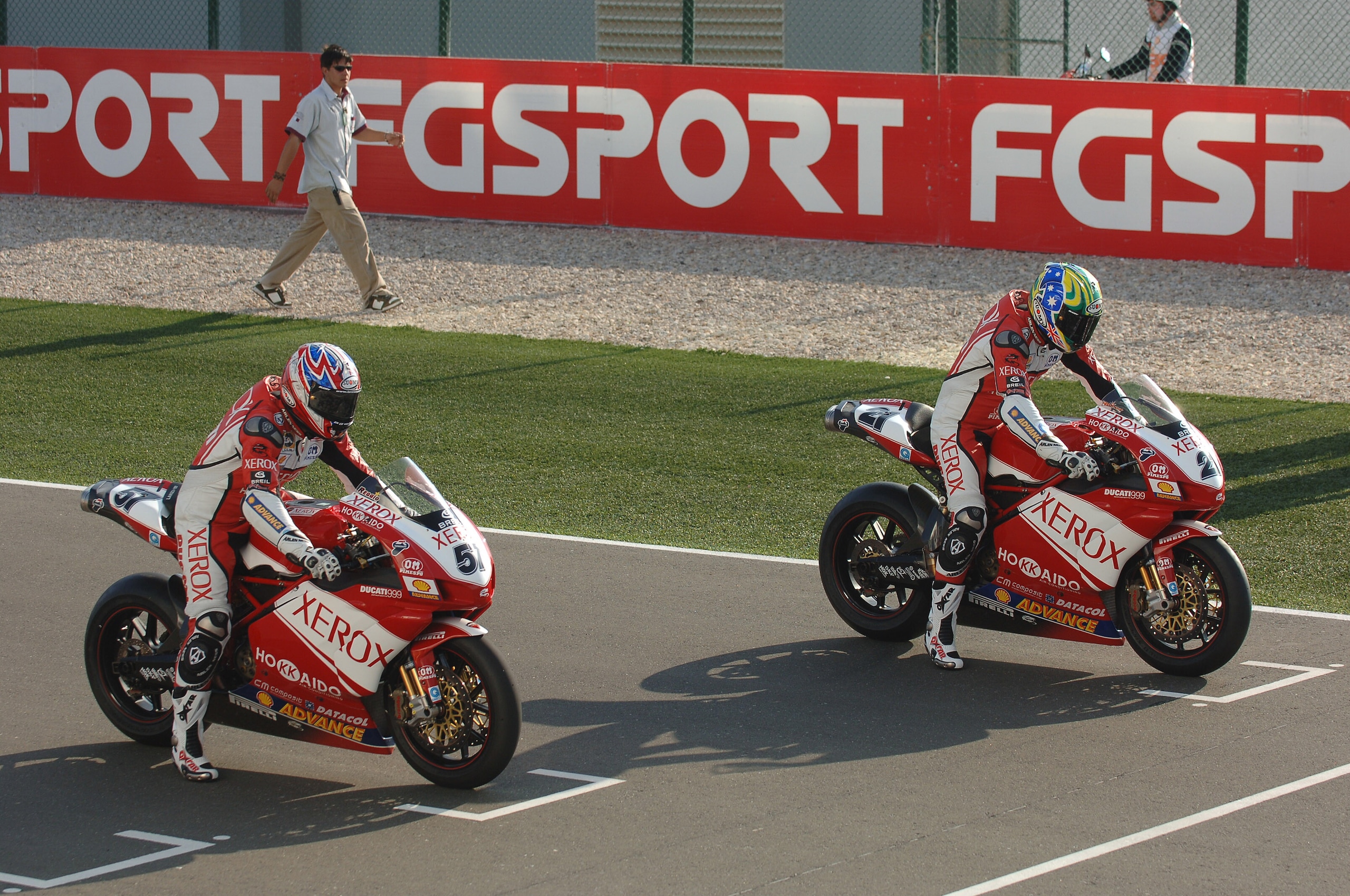 Ducati compie 99 anni: dalla SBK e MotoGP, l'eccellenza italiana in Foto