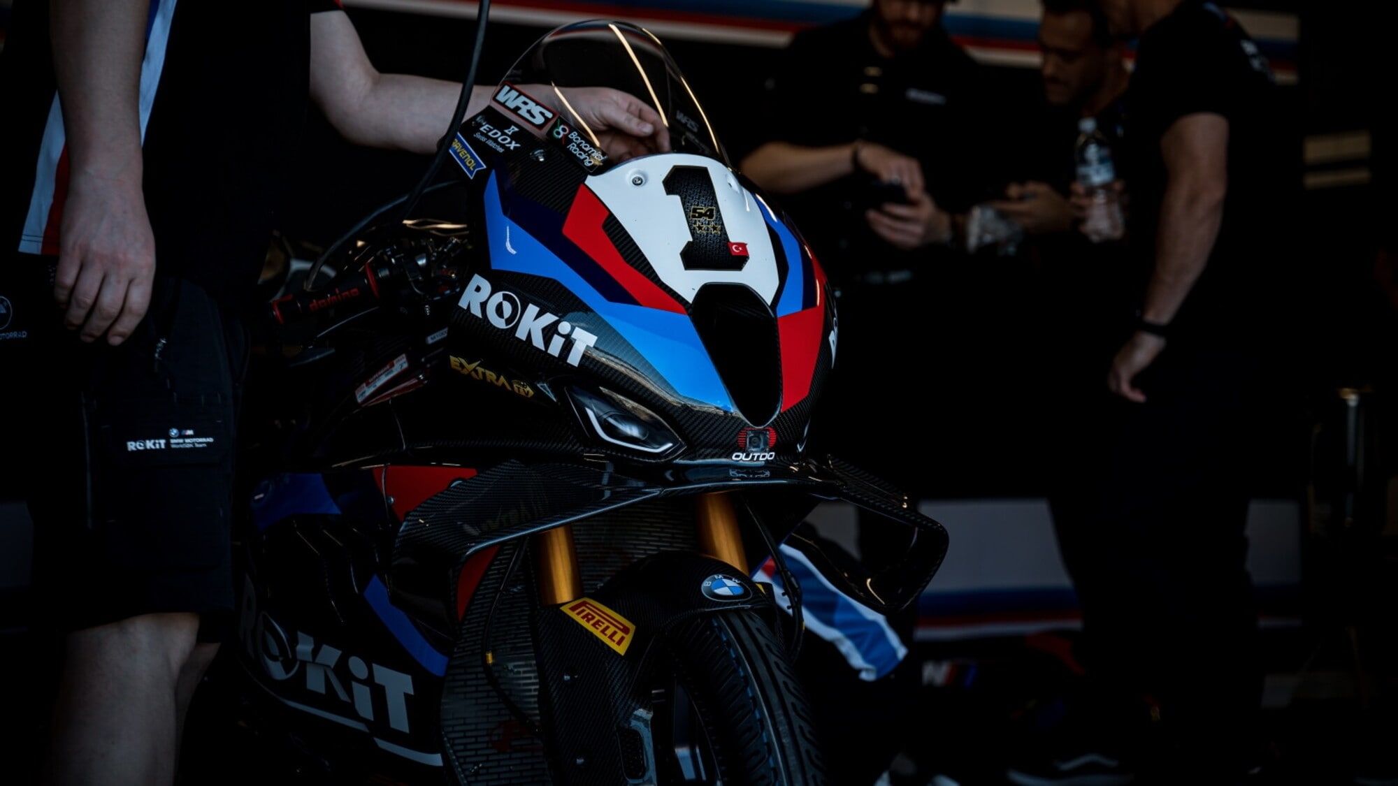 SBK, il sostituto di Toprak deve attendere: il futuro di BMW resta da chiarire 