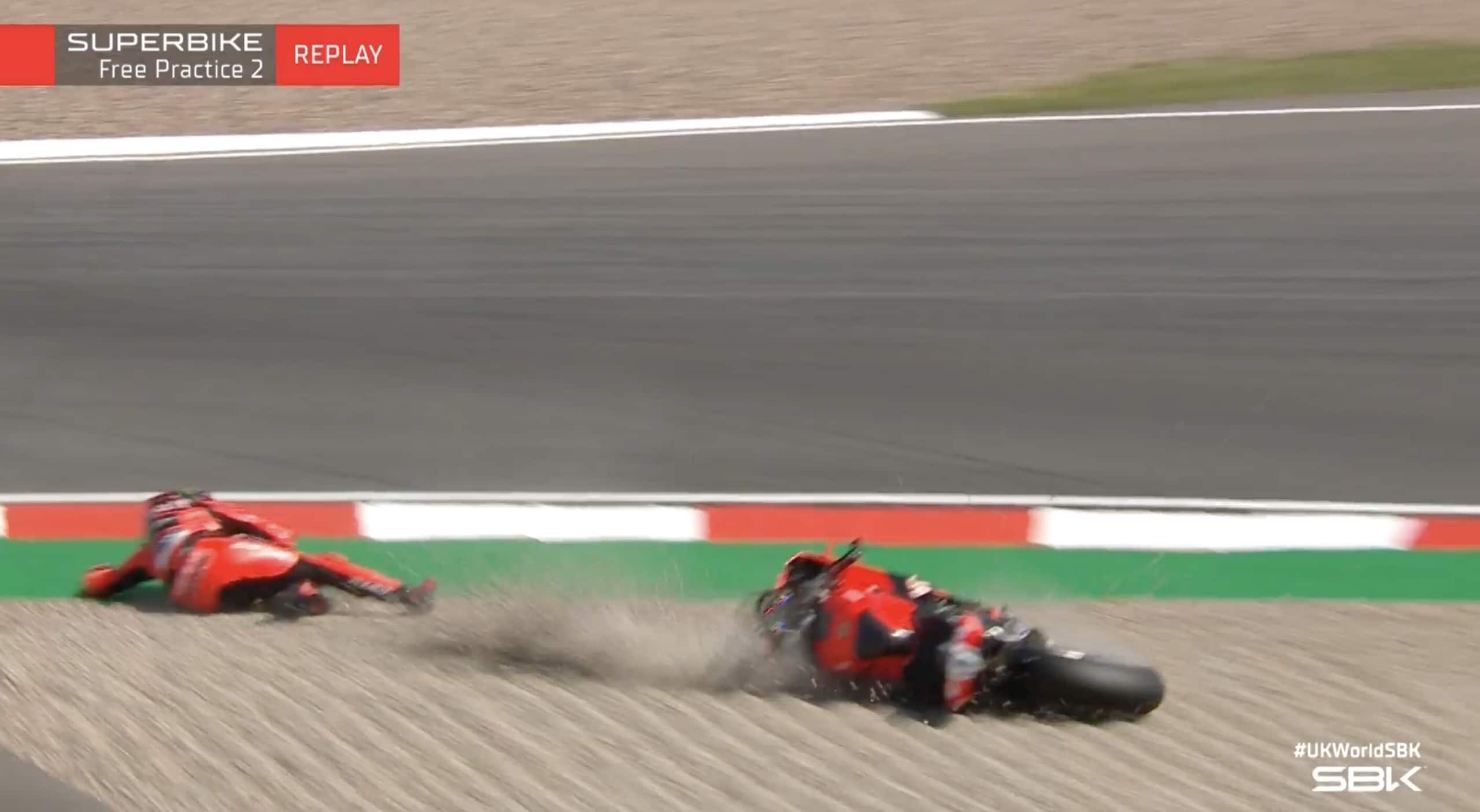 SBK Donington, scivolata al via delle FP2 per Bulega: la sequenza