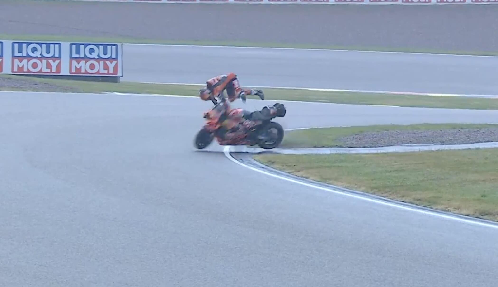 MotoGP, violento high side per Vinales al Sachsenring nelle qualifiche