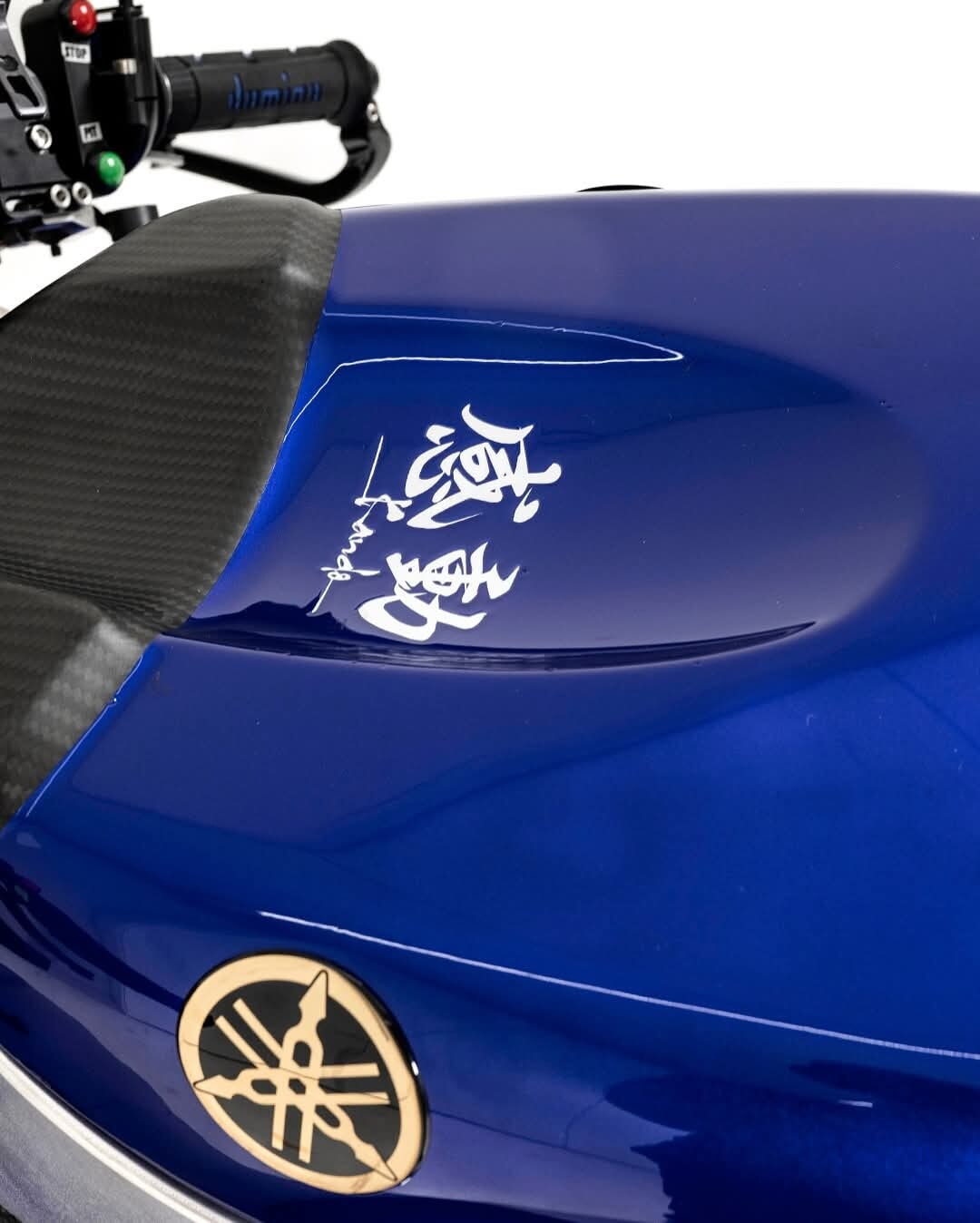MotoGP, svelata a Misano la nuova Yamaha V4