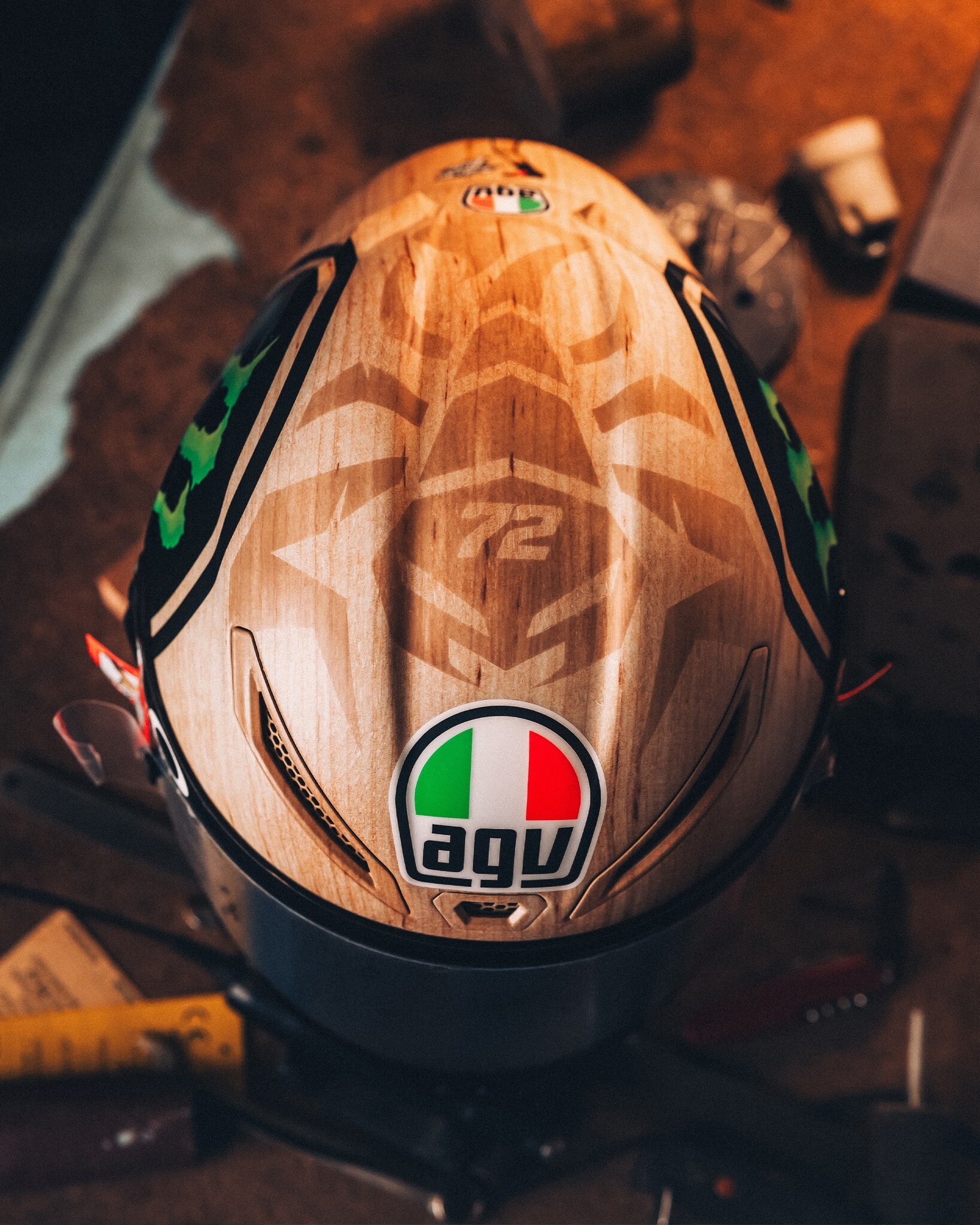 MotoGP: il casco speciale di Marco Bezzecchi ispirato al trio comico Aldo, Giovanni e Giacomo